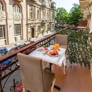 Otel Lacasa Nizami Street